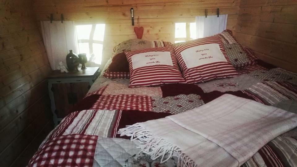 B&B Elaemys Aemmi Sauvo מראה חיצוני תמונה